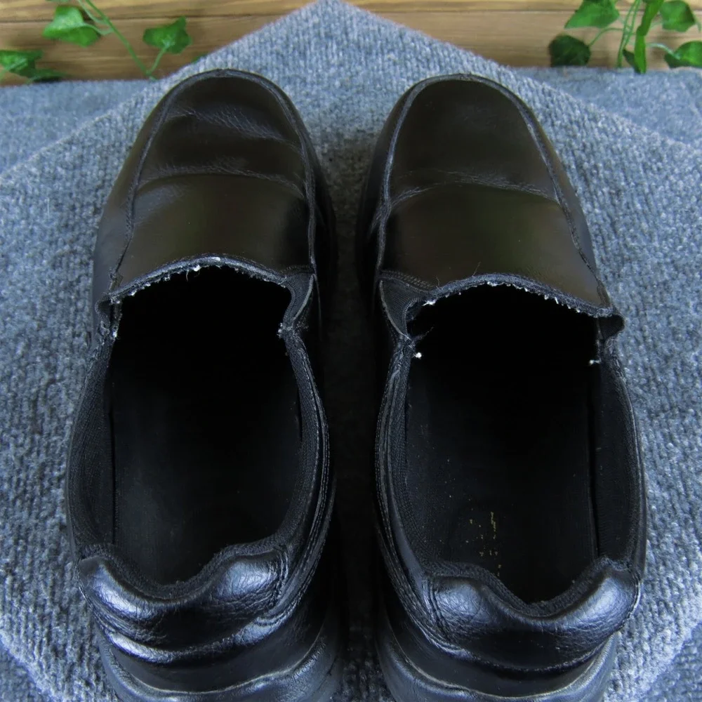 TredSafe‎ Men's Easy Slip Resist Loafer Black Leather Size 9.5 Medium  Used 2025